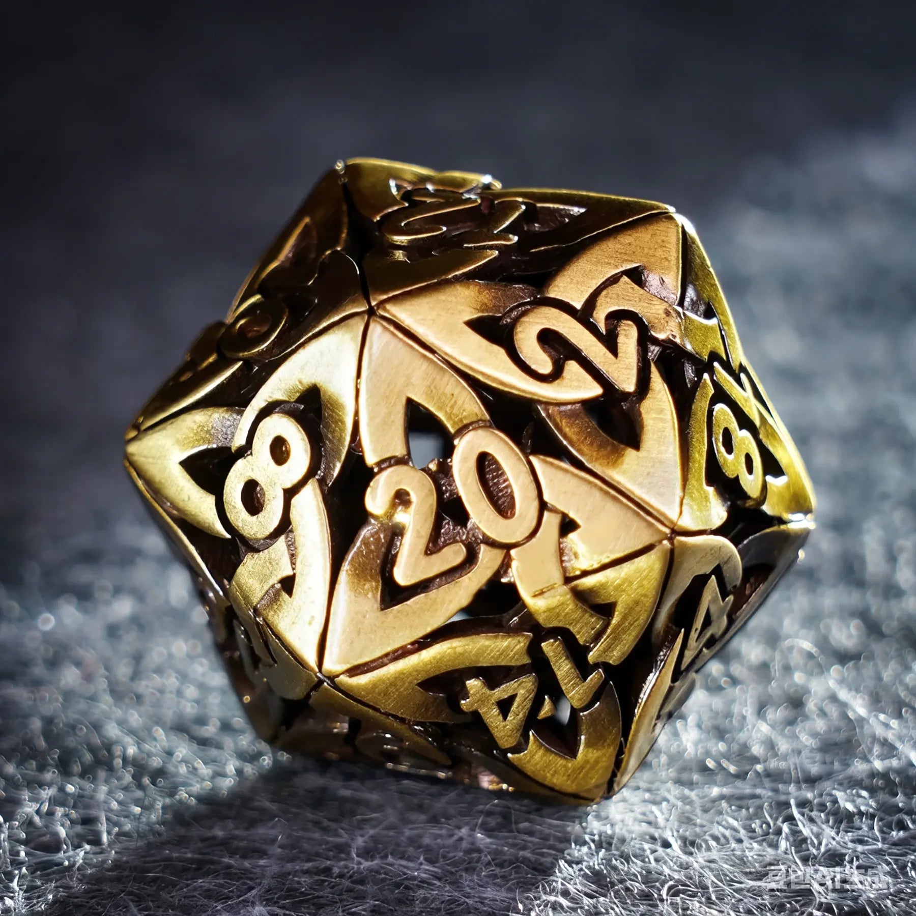 Eternal Knot Hollow Metal Dice Set